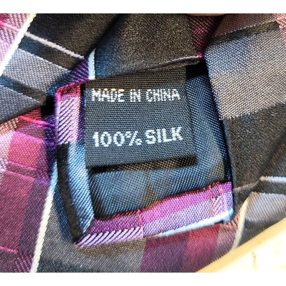 Arrow Plaid Black Purple Gray Textured 100% Silk Pointed Tie - Picture 5 of 7